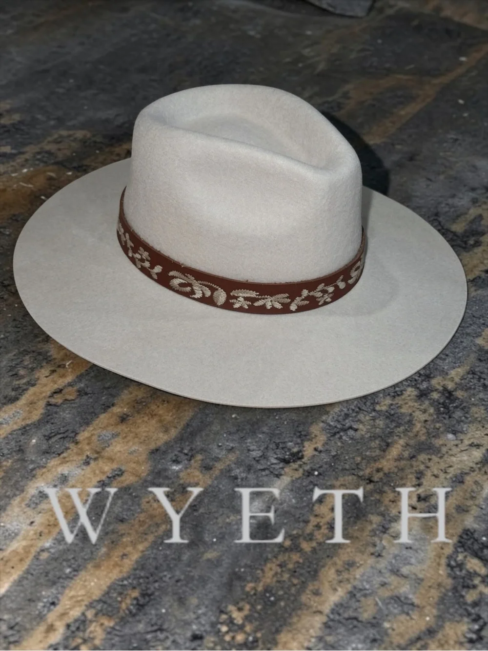 NWT Wyeth Cream Wool Felt Rancher Hat Wide Flat Brim Boho Fedora OS Quantity (6)
